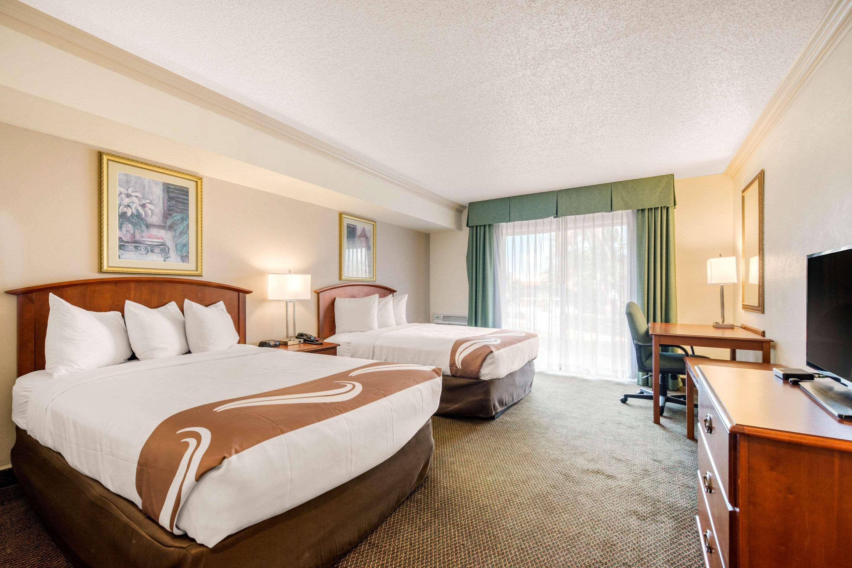 Quality Inn & Suites Tarpon Springs South Εξωτερικό φωτογραφία