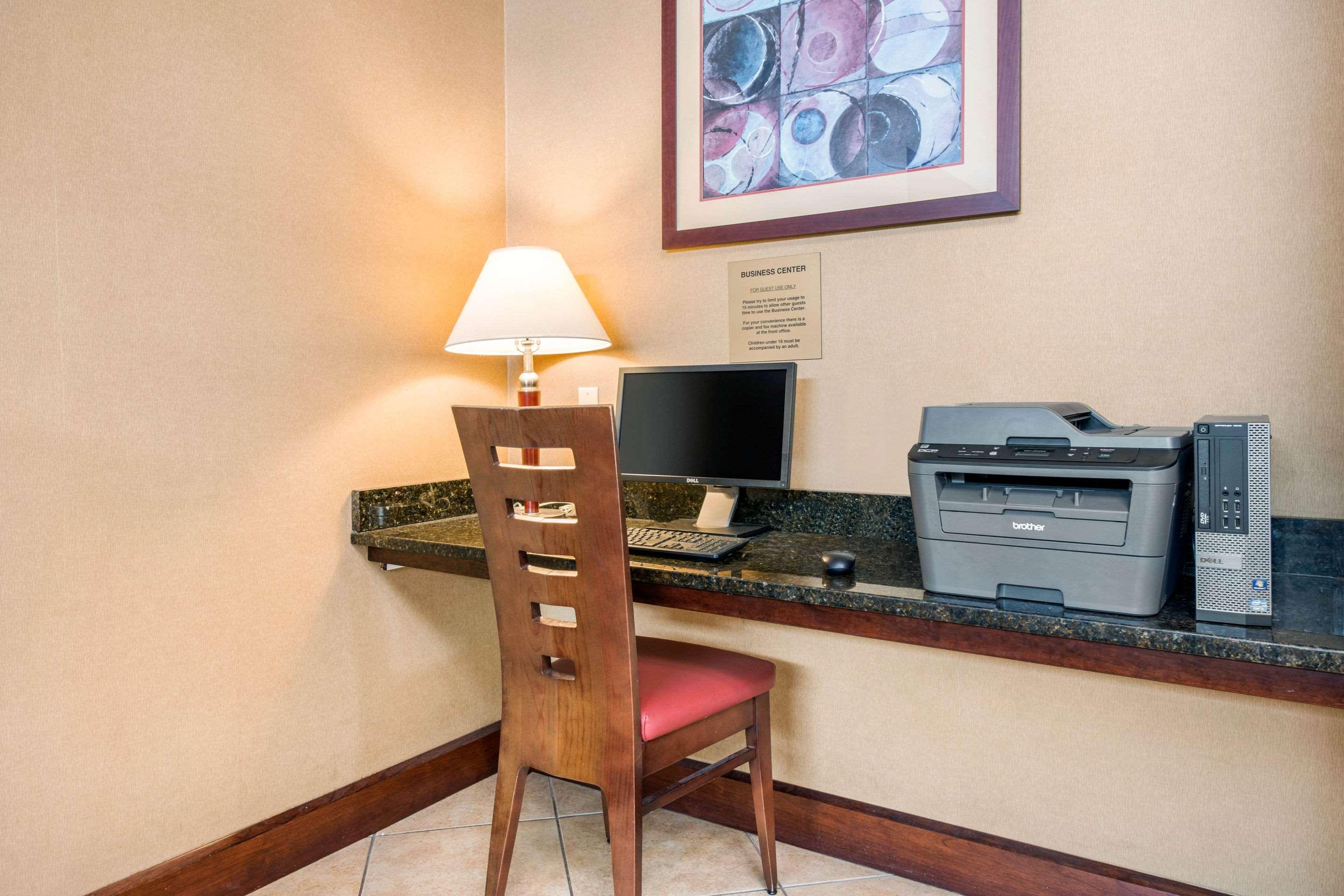 Quality Inn & Suites Tarpon Springs South Εξωτερικό φωτογραφία